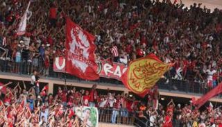 تأخر الصفقات الخارجية يؤرق جماهير الوداد المغربي