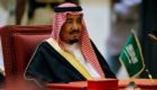 العاهل السعودي يهنئ ملك المغرب بذكرى توليه الحكم
