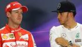 فيتل يؤجل معادلة هاميلتون لرقم شوماخر