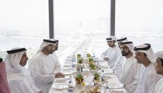 محمد بن راشد يلتقي محمد بن زايد ويطلع على استراتيجية "أدنوك"المستقبلية