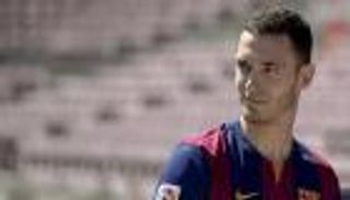 وست بروميتش يستهدف مدافع برشلونة