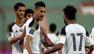 الوحدة يعود إلى 