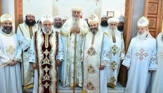  البابا تواضروس يرقي اثنين من كهنة الكنيسة المصرية بالإمارات