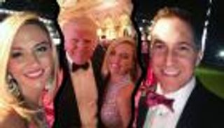 "سيلفي" ترامب وميلانيا يتسبب في طلاق أمريكية