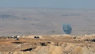 قصف مواقع داعش في لبنان- أرشيفية