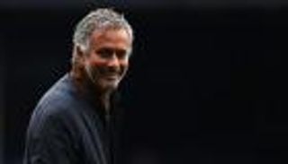 مورينيو: لن أرد على كونتي حتى لا أفقد "شعري"