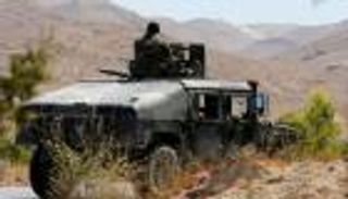 الجيش اللبناني يقصف مواقع داعش في مرتفعات البقاع