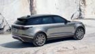 بالصور.. رينج روفر "فيلار" متاحة للطلب المسبق بالسعودية 