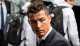 إمهال رونالدو 9 أيام لإثبات براءته من التهرب الضريبي