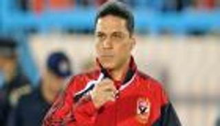 مدرب الأهلي المصري يطلب مدافعا جديدا بعد دويدار