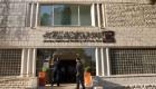 بالفيديو.. رسالة "محبة وسلام" من الأردن بالألوان المائية