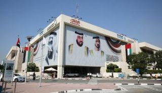 إنجازات هيئة كهرباء ومياه دبي أضيفت لكتاب السياسات العامة