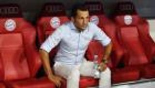 المدير الرياضي لبايرن يعلق على هزائم فترة الإعداد