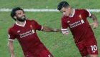 "سيلفي صلاح" يثير جدلا ساخرا حول مستقبل كوتينيو