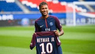 نيمار يغيب عن افتتاحية الدوري الفرنسي