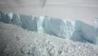 اكتشاف مئات الجثث بسبب الانهيارات الجليدية في سويسرا