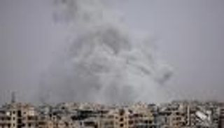 جيش النظام يكثف ضرباته لداعش و"سوريا الديمقراطية" تنتزع نصف الرقة