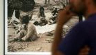 بالصور.. اليابان تحيي ذكرى هيروشيما مع قبولها "النووي" الأمريكي