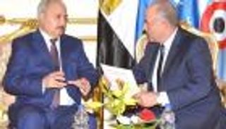 بالصور.. حفتر يثني على جهود مصر للمصالحة بليبيا