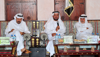 جانب من ندوة نادي الإمارات للتراث