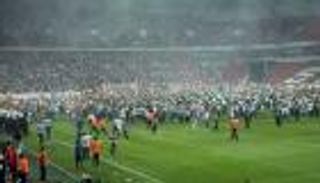 التحقيق في شغب جماهيري بكأس السوبر التركية