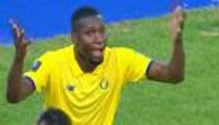 أهلي جدة يكشف موقفه من هوساوي النصر