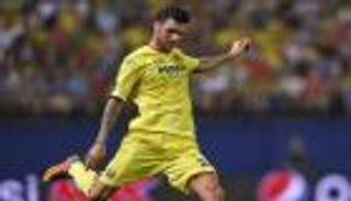 لاعب فياريال هدف جديد لبرشلونة