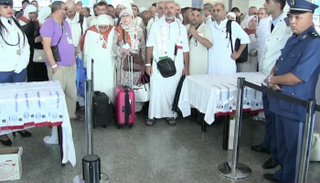 حجاج الجزائر "يُزفون" إلى البقاع المقدسة بالولائم والزغاريد