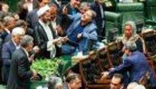 كاتبة إيرانية عن سيلفي موغيريني: فضيحة تنصيب روحاني