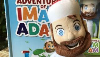 "الإمام آدم" يخوض سلسلة مغامرات في طريقه لأداء الحج