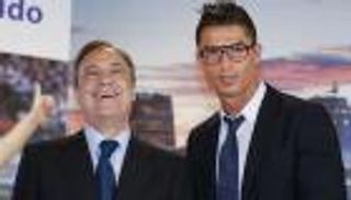 رئيس الريال يدلل على قيمة رونالدو بـ"ثمن بخس"