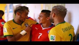 نيمار وألفيس يحاولان إقناع سانشيز بالانضمام لباريس