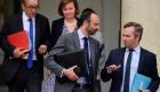 بعد دهس الجنود.. اجتماع استثنائي لحكومة فرنسا لأول مرة منذ 31 عاما