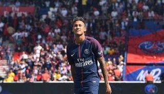 نيمار يهدد برفع شكوى ضد برشلونة لدى الفيفا