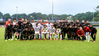 رفع لاعبي الجزيرة صور لمبادرة عام زايد 2018