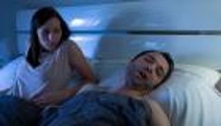 لماذا ينام الرجل بشكل أفضل وأعمق من النساء؟