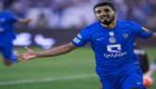 ركلة انتقامية تمنح الفيحاء هدفا تاريخيا في الدوري السعودي