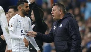 شكسبير يتوقع بقاء محرز