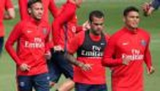 إيمري يجهز نيمار للمشاركة أساسيا أمام جانجون