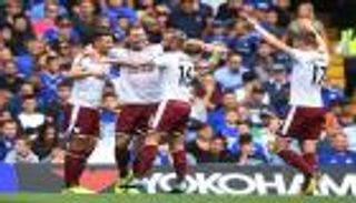 بيرنلي يصعق بطل "البريميير ليج" بثلاثية في 20 دقيقة