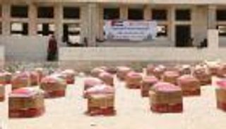 بالصور.. الهلال الأحمر الإماراتي يسير قافلة إغاثية لردفان بحضرموت