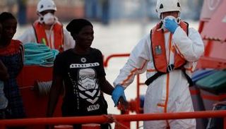 الهجرة غير الشرعية أزمة مازالت تنتظر الحل - رويترز