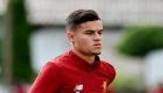 صحيفة تكشف سبب إزالة صورة كوتينيو من متجر ليفربول