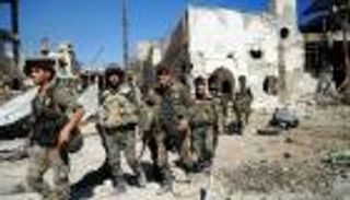 مقتل 25 "داعشيا" في إنزال جوي لقوات الأسد وسط سوريا