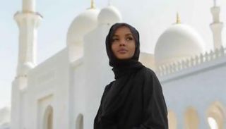 حليمة عدن، عارضة أمريكية من أصول صومالية