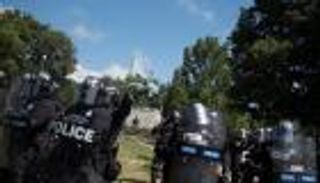 مقتل شخصين في تحطم هليكوبتر قرب احتجاجات فرجينيا