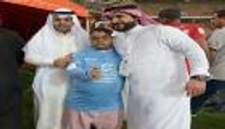 كهربا يكشف سر تخلي صديقه عنه