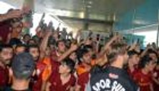 بالصور والفيديو.. استقبال كبير لفيغولي في تركيا