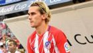 جريزمان يهدد بالرحيل بسبب أوبلاك