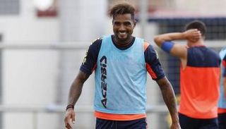 بواتينج يسخر من برشلونة بعد خسارة الكلاسيكو